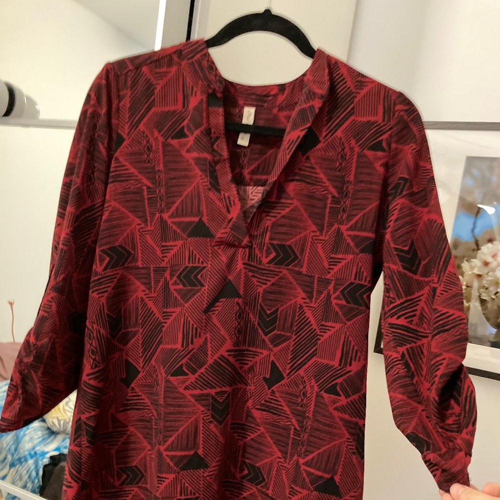 Red/Black Geometric Long-Sleeved Blouse/Shirt